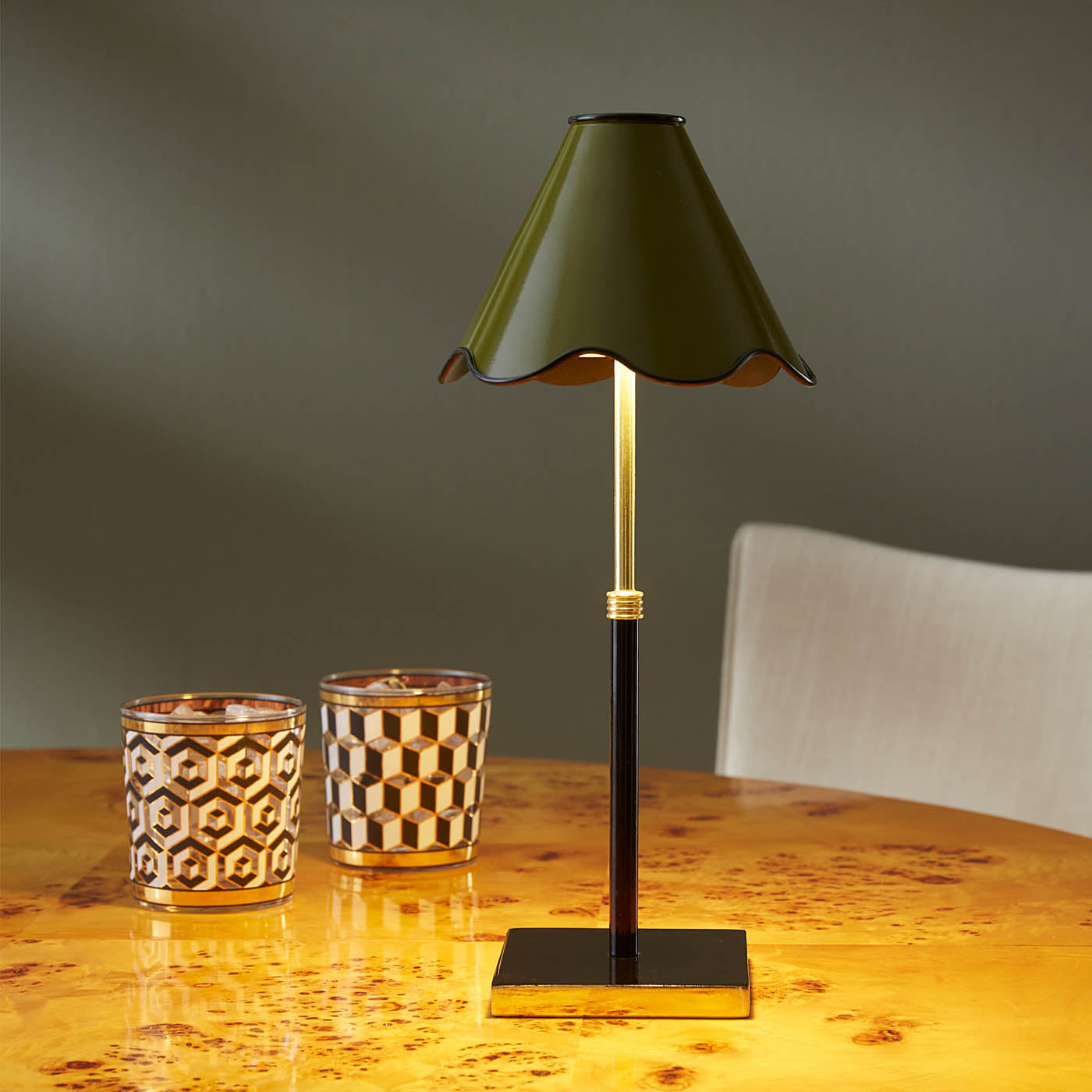 Lampe de table LED rechargeable Ripple