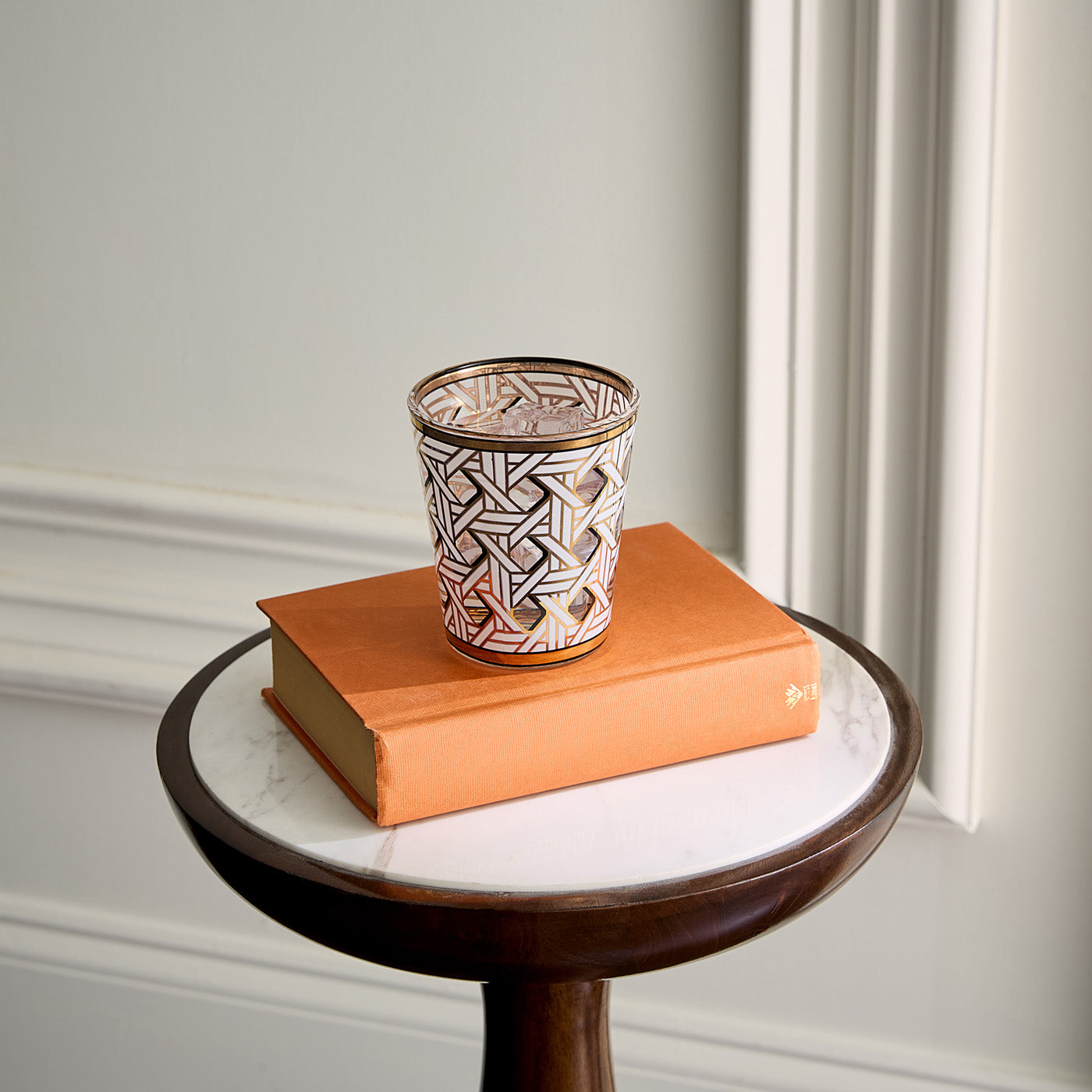 Service de verres en vannerie