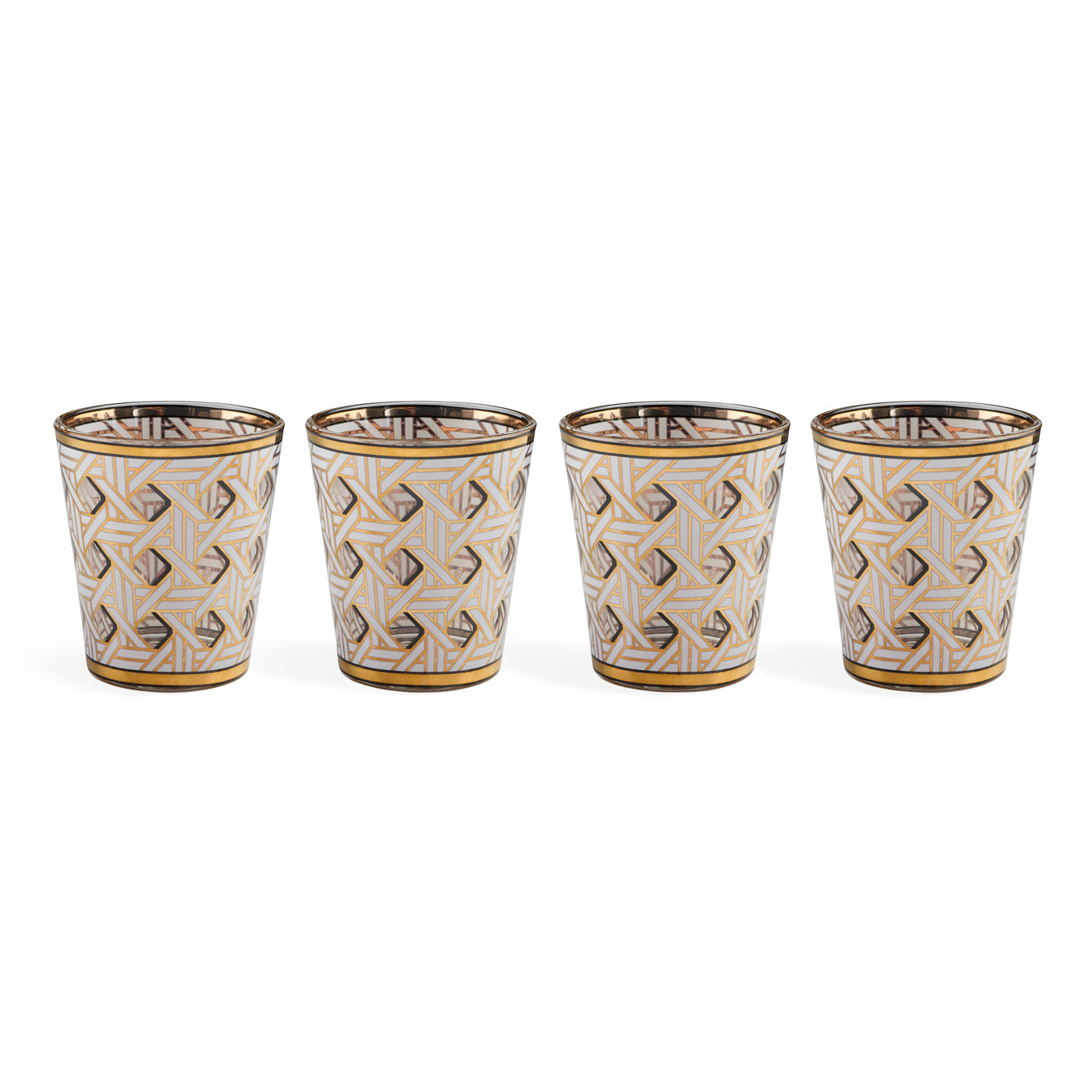 Service de verres en vannerie